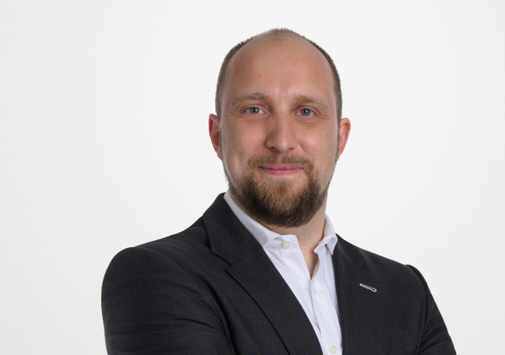 Dr. Boris Marx